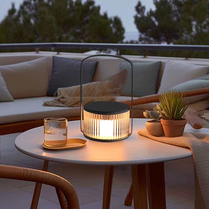 ไฟสนามพลังงานแสงอาทิตย์แบบพกพา - Outdoor Lighting And Decor บทวิจารณ์และราคา